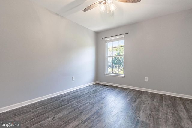 271 COURTNEY CT, Spring Grove, PA 17362