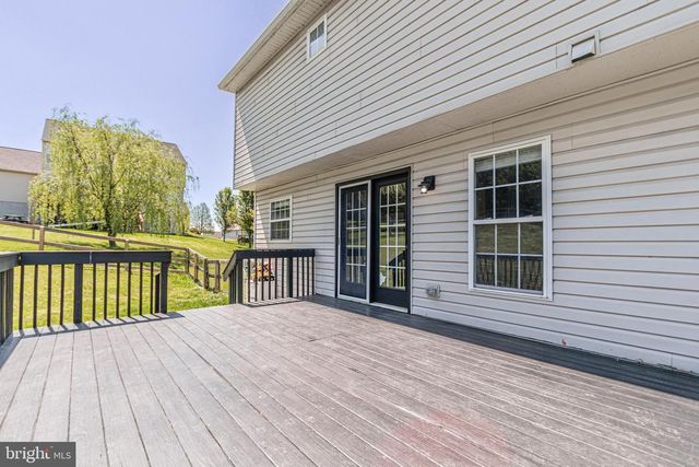 271 COURTNEY CT, Spring Grove, PA 17362