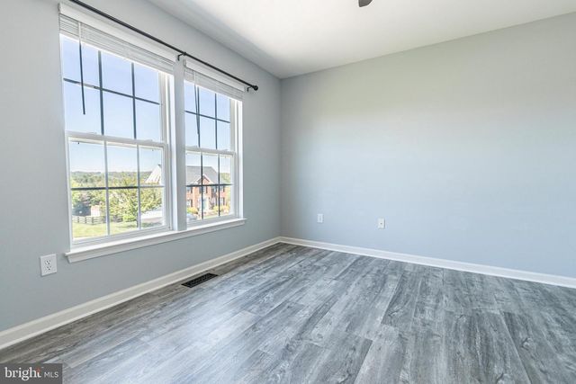 271 COURTNEY CT, Spring Grove, PA 17362