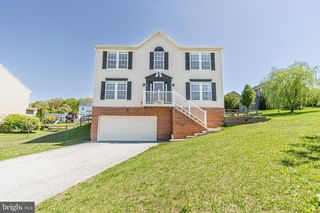 271 COURTNEY CT, Spring Grove, PA 17362