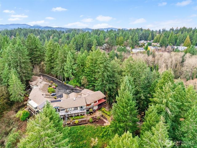 1406 Evergreen Park Lane SW, Olympia, WA 98502