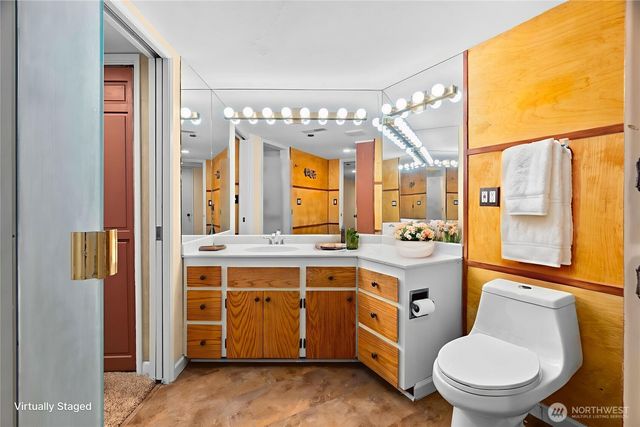 1406 Evergreen Park Lane SW, Olympia, WA 98502