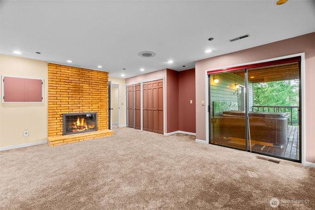 1406 Evergreen Park Lane SW, Olympia, WA 98502