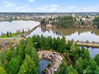 1406 Evergreen Park Lane SW, Olympia, WA 98502
