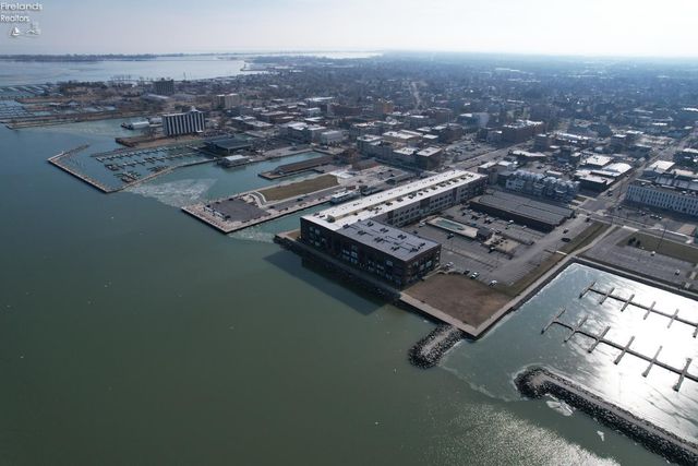 401 W Shoreline Dr Unit 244, Sandusky, OH 44870