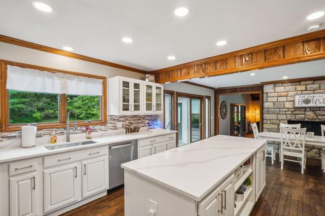 1722 Taylor Station Road, Blacklick, OH 43004