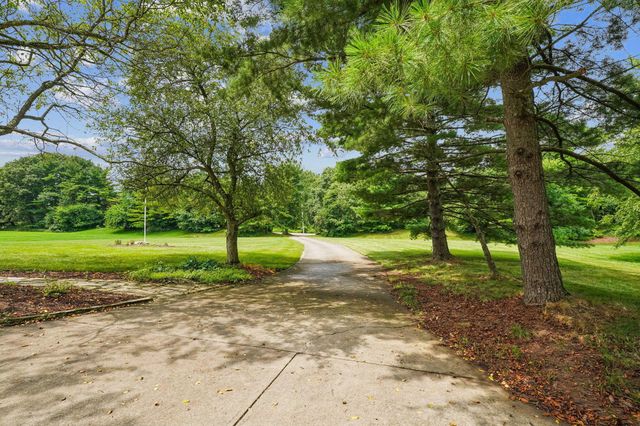 1722 Taylor Station Road, Blacklick, OH 43004