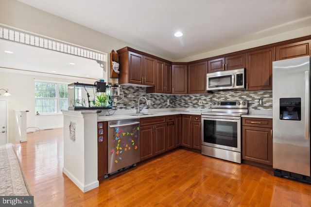 1984 WINSLOW CT, Woodbridge, VA 22191