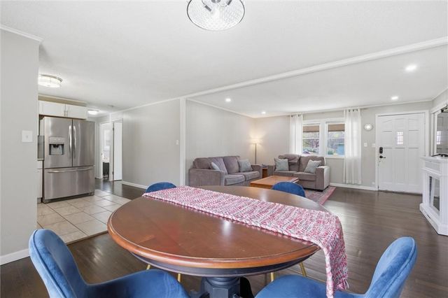 1204 NE 62nd Street, Gladstone, MO 64118