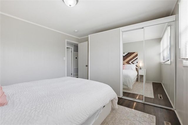 1204 NE 62nd Street, Gladstone, MO 64118