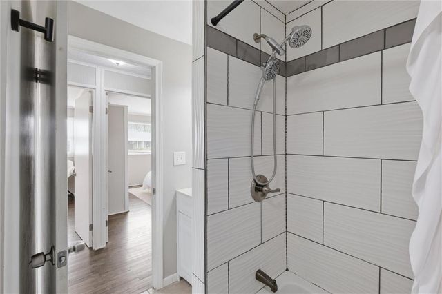 1204 NE 62nd Street, Gladstone, MO 64118