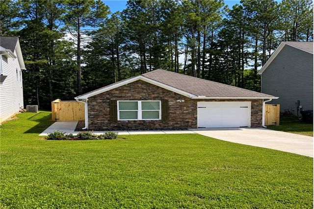 61 Hood Park Court, Jasper, GA 30143