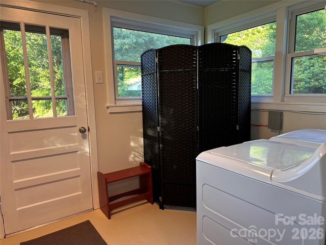 21 Byrd Lane, Brevard, NC 28712