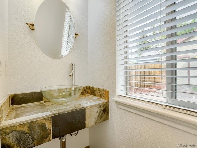 2250 N Washington St, Denver, CO 80205