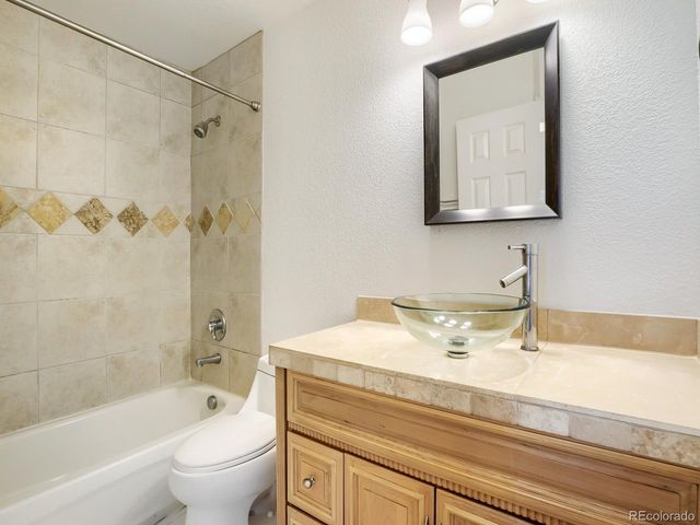 2250 N Washington St, Denver, CO 80205