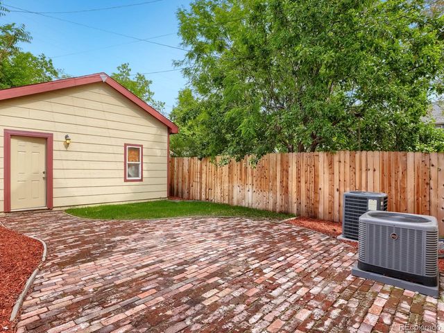 2250 N Washington St, Denver, CO 80205
