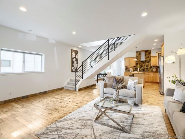 2250 N Washington St, Denver, CO 80205