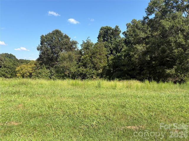 000 Airpark Drive, Mooresville, NC 28115