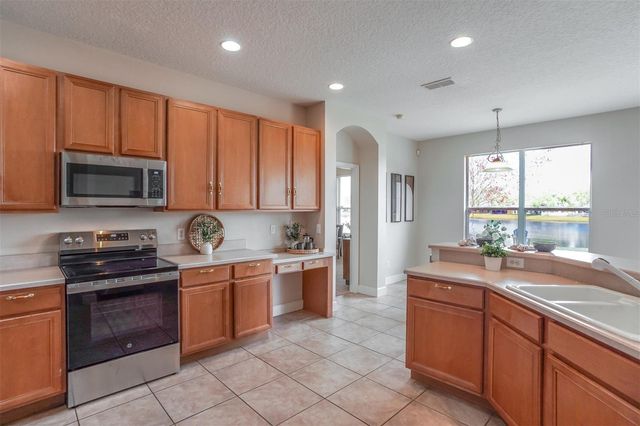 2086 CASCADES COVE DRIVE, Orlando, FL 32820