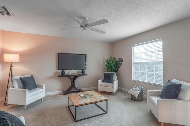 2086 CASCADES COVE DRIVE, Orlando, FL 32820