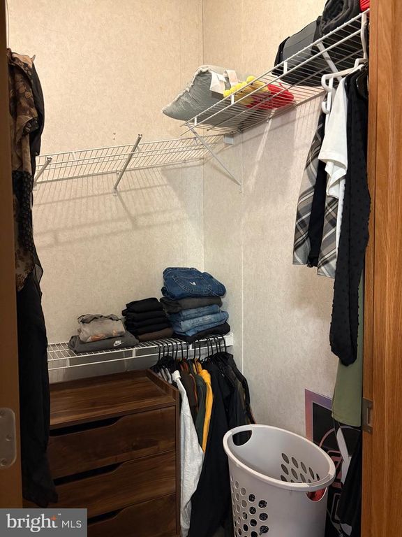 Image 20 of property listing at 3606 WHEELHOUSE RD, Middle River, MD 21220