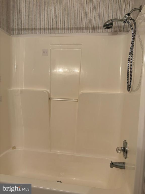 Image 24 of property listing at 3606 WHEELHOUSE RD, Middle River, MD 21220