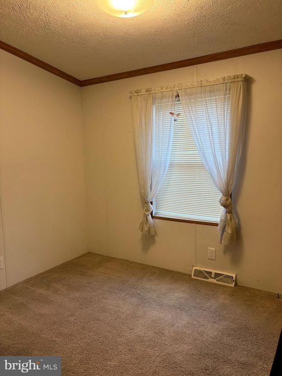 Image 27 of property listing at 3606 WHEELHOUSE RD, Middle River, MD 21220