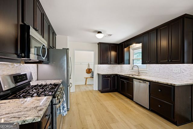 3093 Old Canton Court, Marietta, GA 30068