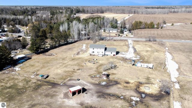 4861 Carpenter Road, Tawas City, MI 48763