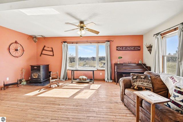 4861 Carpenter Road, Tawas City, MI 48763