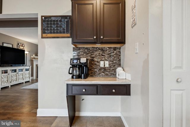 560 NANTUCKET DR, Red Lion, PA 17356