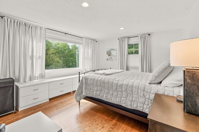 864 W Yarmouth Road, Yarmouth Port, MA 02675