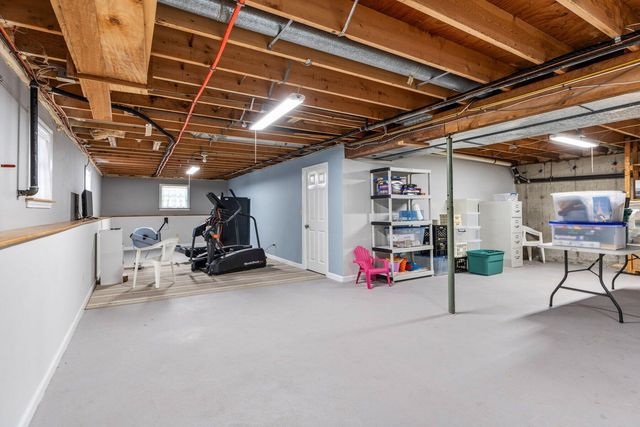 864 W Yarmouth Road, Yarmouth Port, MA 02675