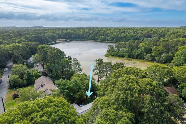 864 W Yarmouth Road, Yarmouth Port, MA 02675