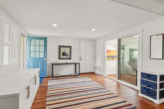864 W Yarmouth Road, Yarmouth Port, MA 02675