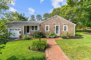 864 W Yarmouth Road, Yarmouth Port, MA 02675