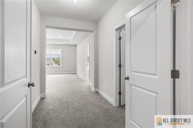 38 Hamilton Drive, Cranbury, NJ 08512