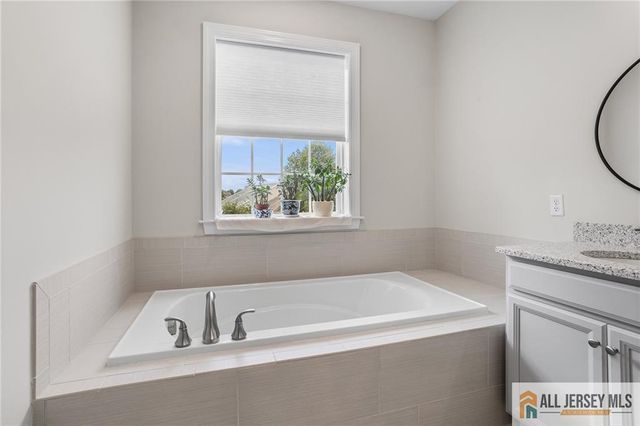 38 Hamilton Drive, Cranbury, NJ 08512