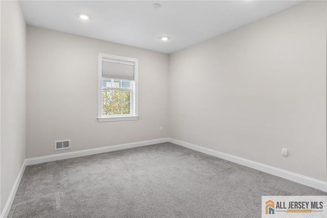 38 Hamilton Drive, Cranbury, NJ 08512
