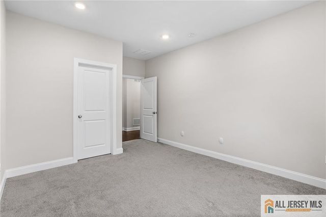 38 Hamilton Drive, Cranbury, NJ 08512