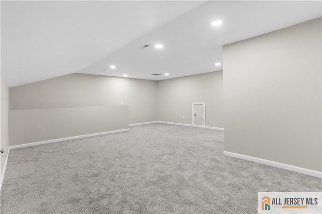 38 Hamilton Drive, Cranbury, NJ 08512