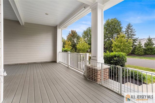 38 Hamilton Drive, Cranbury, NJ 08512