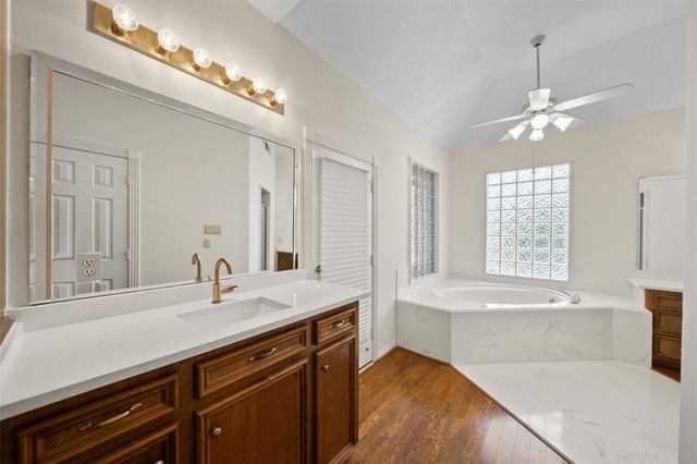5406 Autumn Breeze Court, Spring, TX 77379