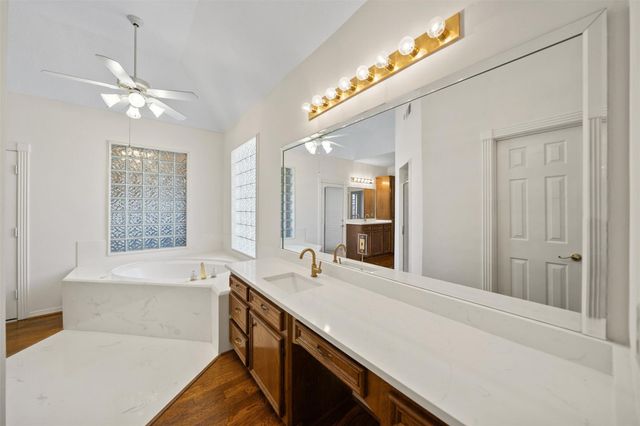 5406 Autumn Breeze Court, Spring, TX 77379