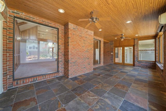 5406 Autumn Breeze Court, Spring, TX 77379