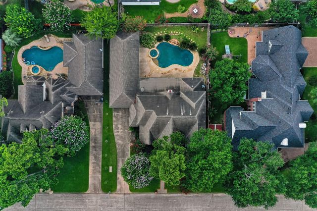 5406 Autumn Breeze Court, Spring, TX 77379
