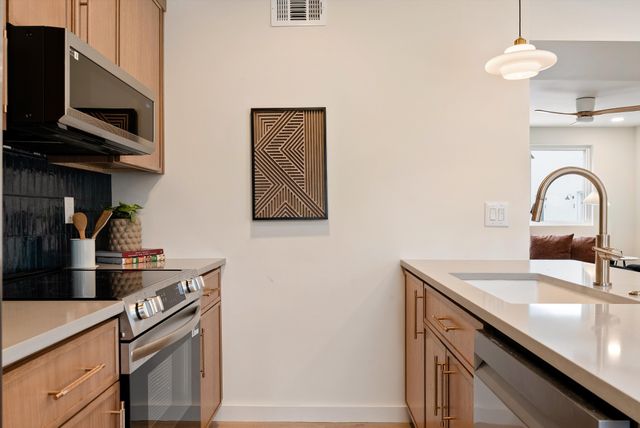 2129 Acklen Ave Apt 6, Nashville, TN 37212