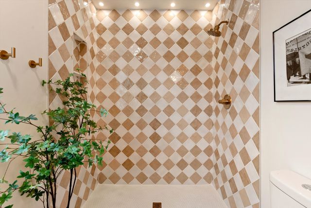 2129 Acklen Ave Apt 6, Nashville, TN 37212