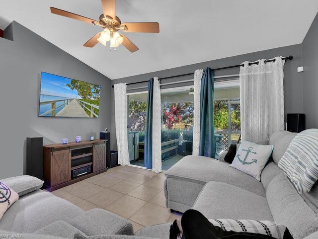 2609 NE 5th AVE, Cape Coral, FL 33909