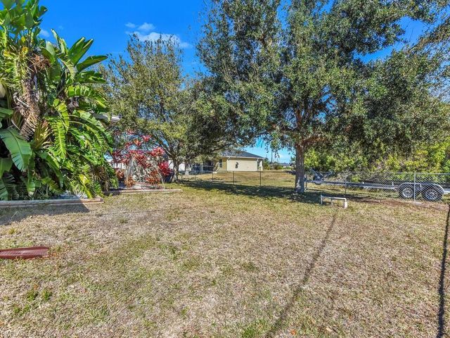 2609 NE 5th AVE, Cape Coral, FL 33909